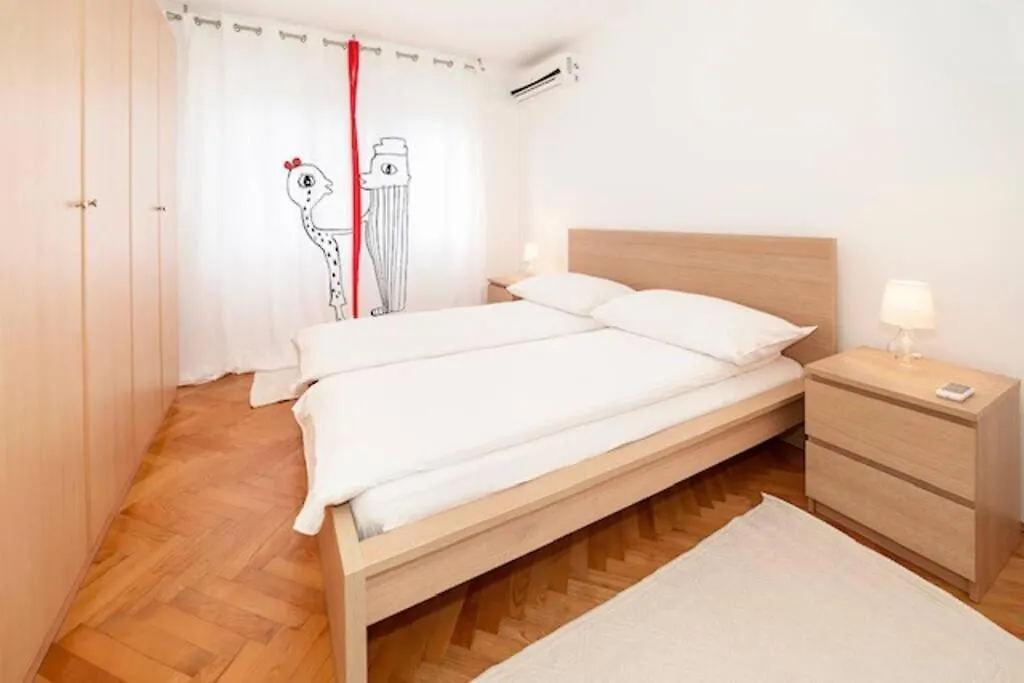 Sea City View W/ 2Bd 1Bt Free Street Parking Apartment Rijeka